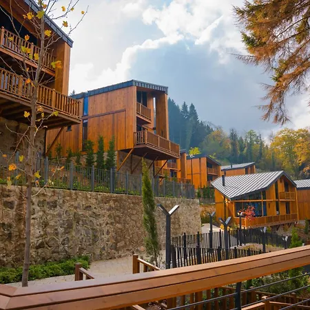 منتجع Magmat & 4*